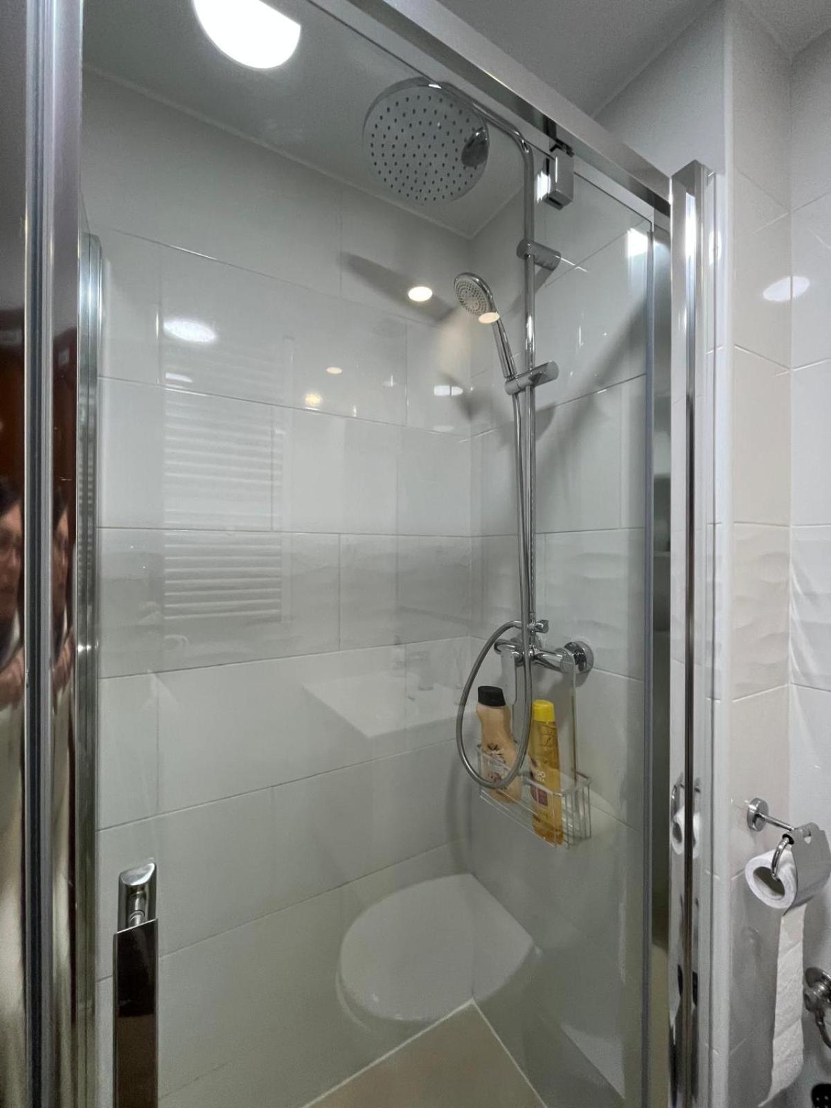 Apartamento Mercurio- Barajas 1B Madrid Extérieur photo